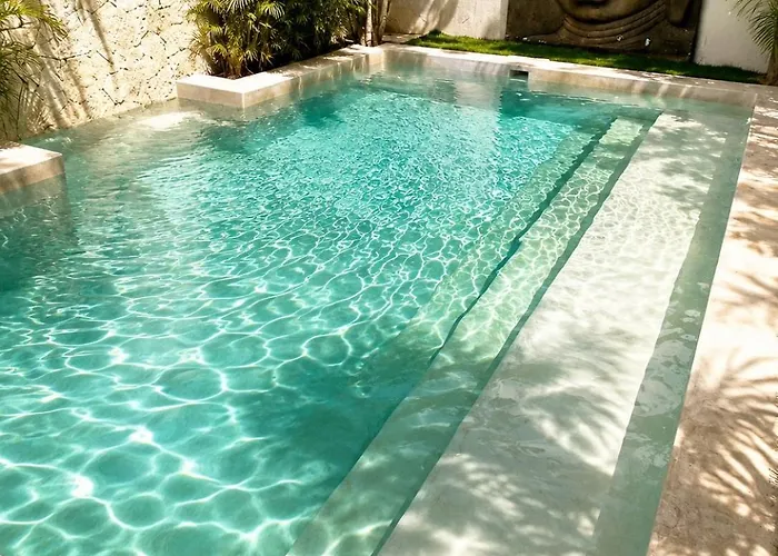 240m2 - 16 Persons - 6 - 2 Swimming Pool - 3 Jacuzzis Villa Tulum