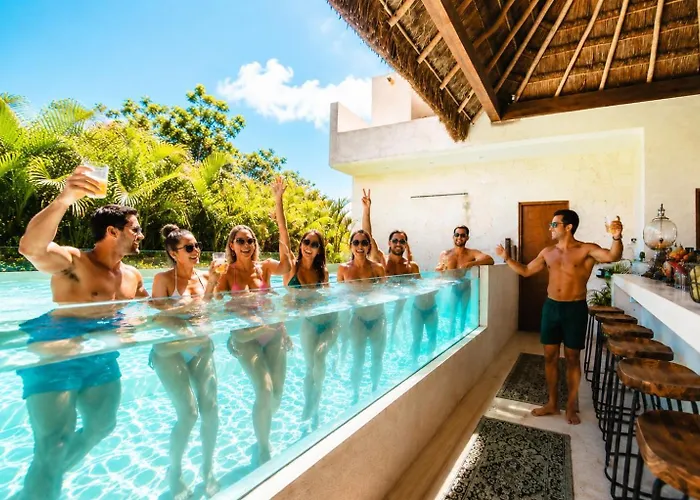 240m2 - 16 Persons - 6 - 2 Swimming Pool - 3 Jacuzzis Villa