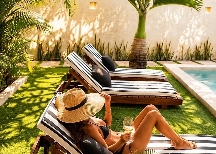 Villa 240m2 - 16 Persons - 6 - 2 Swimming Pool - 3 Jacuzzis *