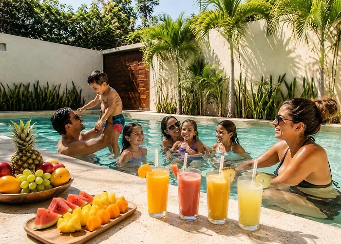 240m2 - 16 Persons - 6 - 2 Swimming Pool - 3 Jacuzzis *
