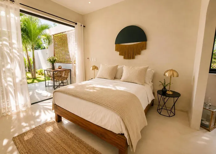 240m2 - 16 Persons - 6 - 2 Swimming Pool - 3 Jacuzzis Villa *