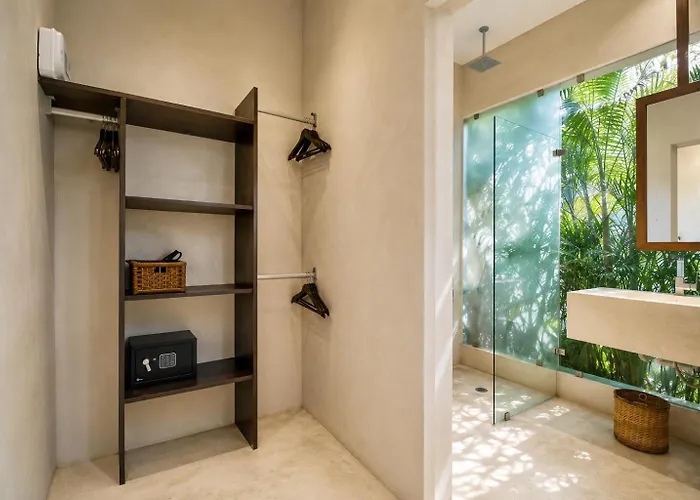 Villa 240m2 - 16 Persons - 6 - 2 Swimming Pool - 3 Jacuzzis