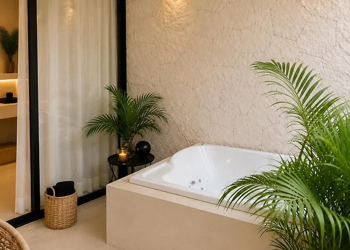 240m2 - 16 Persons - 6 - 2 Swimming Pool - 3 Jacuzzis Villa *