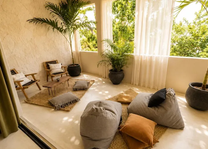 240m2 - 16 Persons - 6 - 2 Swimming Pool - 3 Jacuzzis Tulum